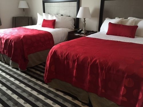 Отель Ramada By Wyndham Springfield North Экстерьер фото